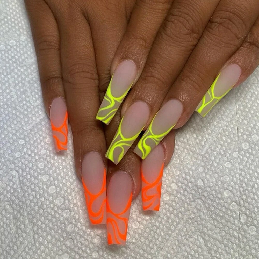 Aggregate 141+ neon tip nails super hot ceg.edu.vn
