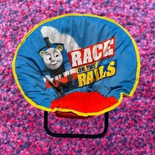 Thomas and Friends Race to The Rails Toddler 19" Folding Saucer Chair
