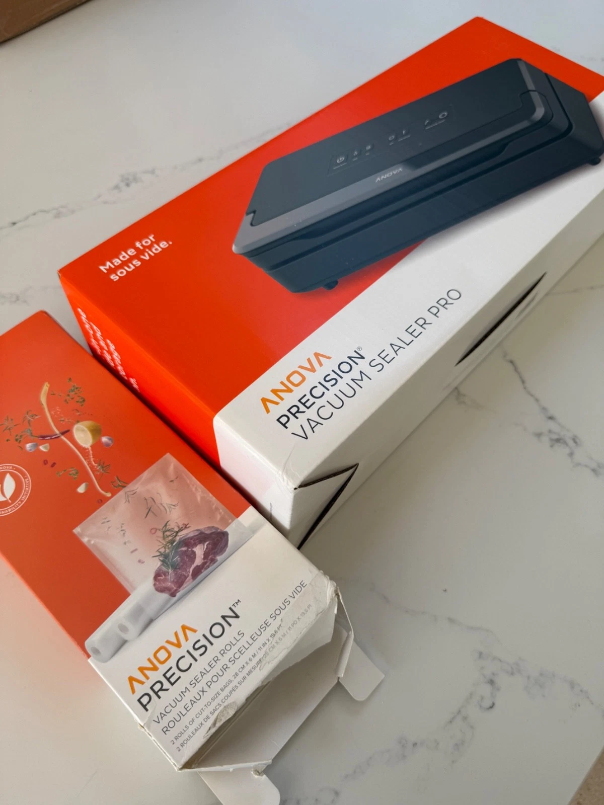 Anova vacuum sealer PRO and vacuum bags - NEW/BOXED VAT REG
Opens in a new window or tab