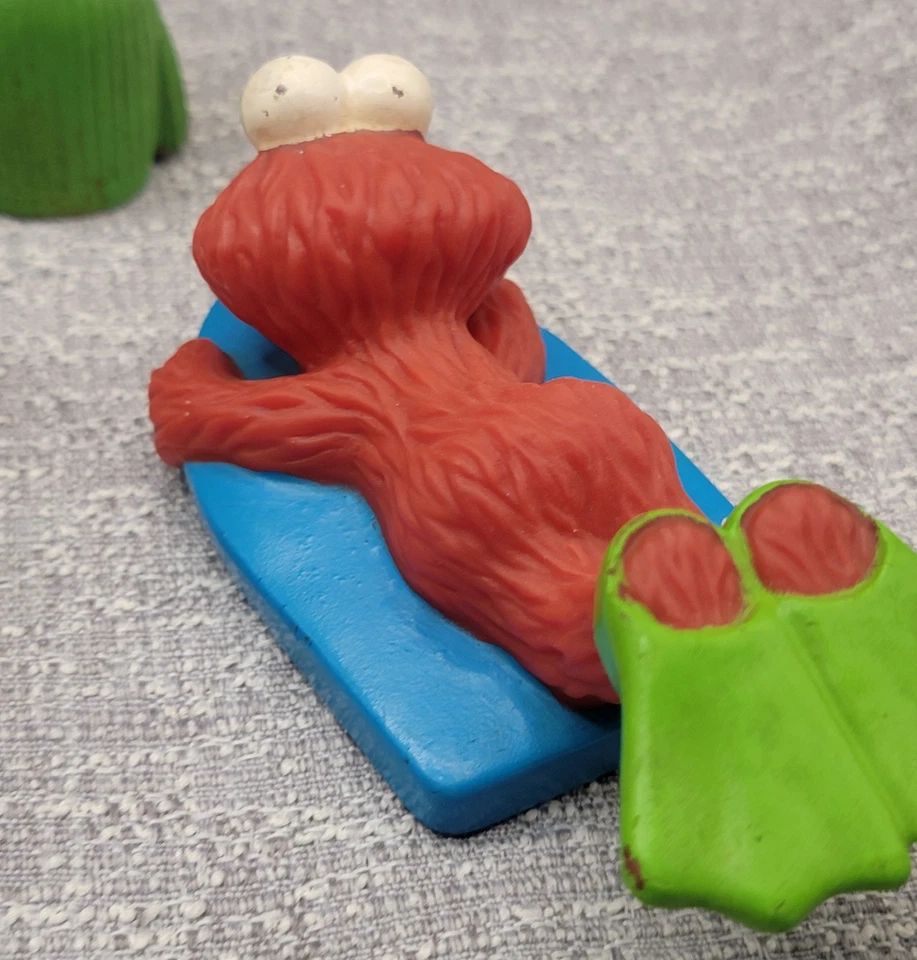Juguetes de bañera flotante Jim Henson Plaza Sésamo Ernie, Elmo, Cookie Monster y Burt Foto 4 de 4
