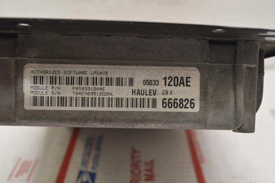 2001 克莱斯勒 PT Cruiser P05033120AE 发动机控制模块单元 Ecm B76 006 — 第 3/4 张图片