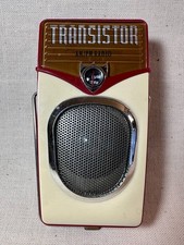 Vintage Style Transistor AM FM Radio Portable Pocket Works 030 045