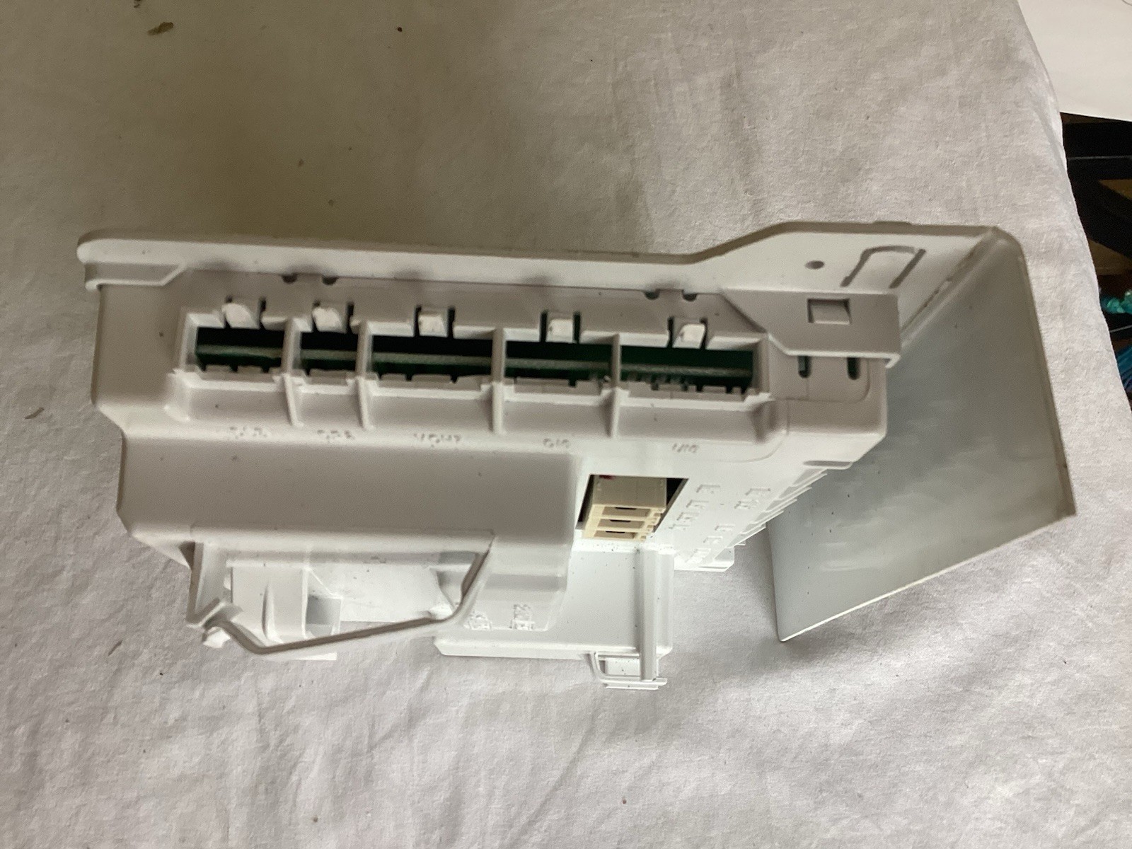 Washer Main Control Board W10277419 And  8541001 On The Housing Encasement Cover