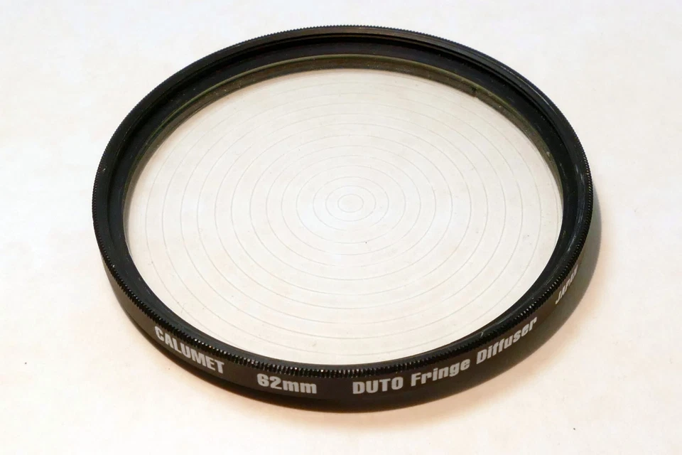 Calumet 62mm Filter Duto Fringe Diffuser for portraiture soft focus - Image 2 of 4