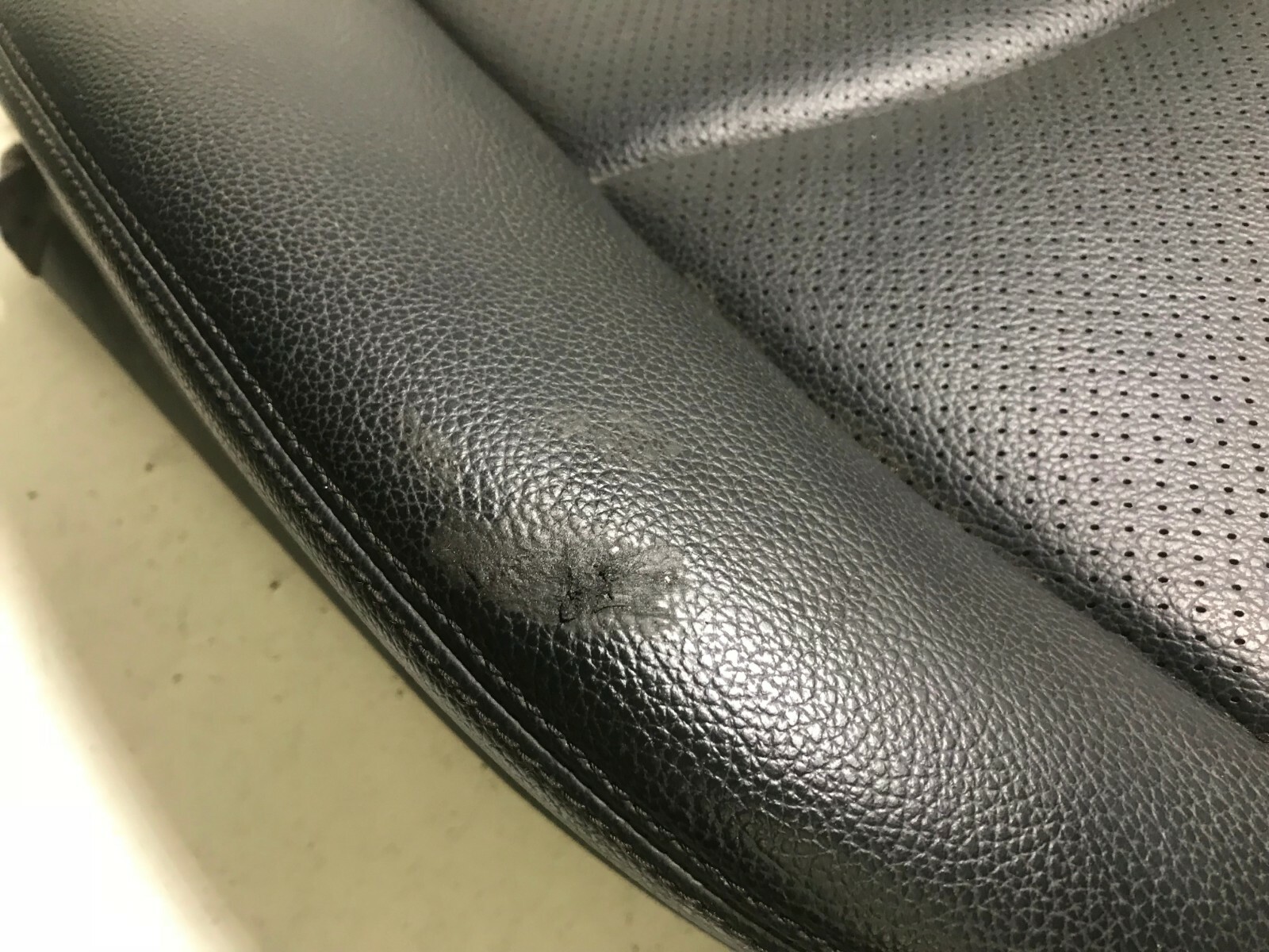S576 W211 MERCEDES 03-06 E Front Right Pass Side Lower Bottom Seat 