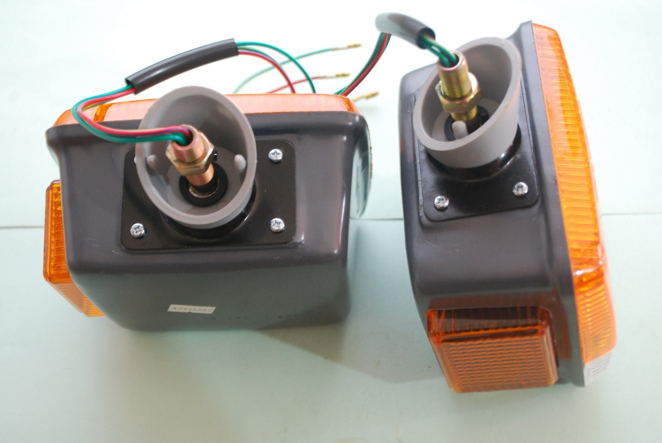 Pair TOYOTA LAND CRUISER FJ40 FJ45 BJ40 BJ42 HJ45