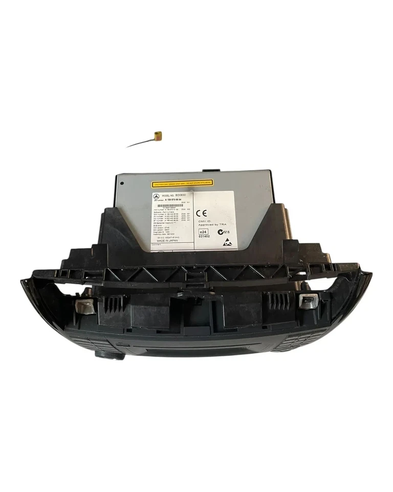 Mercedes-Benz A-Klasse W169 Audiosystem Radio CD-Player Navigation A1698705894 - Bild 3 von 3