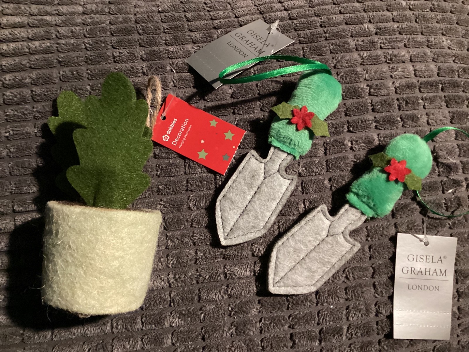 BNWT New 3 x Felt Hanging Christmas Tree Decoration  -  Gardening Theme - 12cm