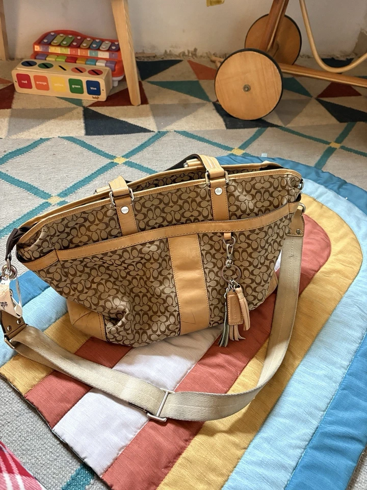 Rare Soho Coach Signature Vintage Diaper Bag - Image 2 of 4