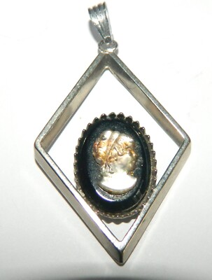 Collier camée Vintage pendentif Art déco en verre rouge - France