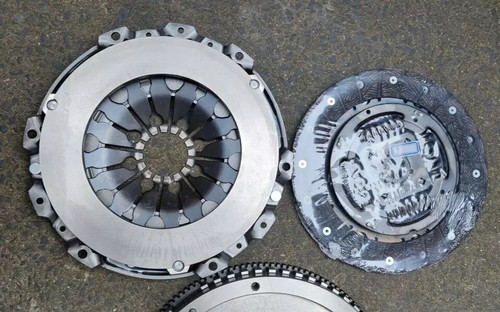 Solid Flywheel+2 Piece Clutch Kit Fits Renault Laguna MK2/Espace MK4 1.9dCi - Picture 2 of 9