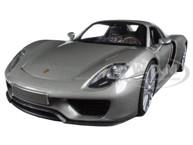 PORSCHE 918 SPYDER SILVER (CLOSED ROOF) 1/24 DIECAST MODEL