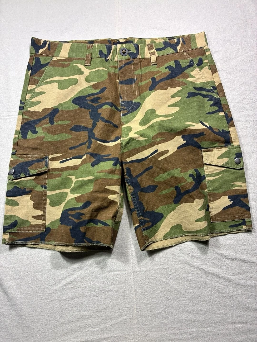 Brixton Fleet Cargo Shorts Size 36 Camo