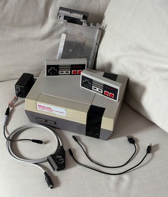 Nintendo NES Konsole (PAL) RGB Mod, Slotmaster, NES HUB 2x 8bitdo Wireless Kit
