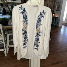 Chicos 4 20/22 Open Front Unlined White Jacket with Blue Embroidery