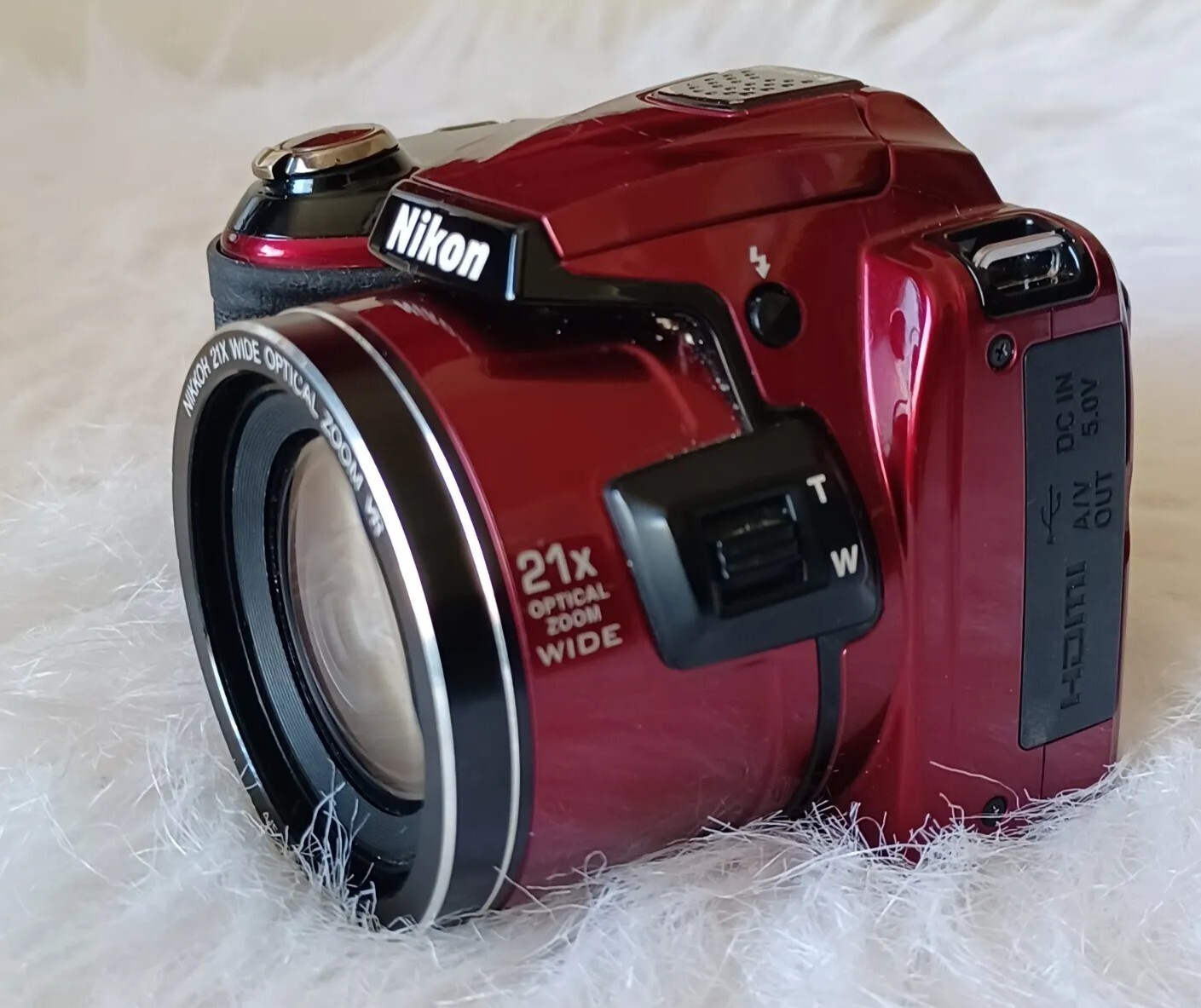 Nikon COOLPIX L120 Digital Camera 14.1 Megapixel Wide 21x Zoom 921k