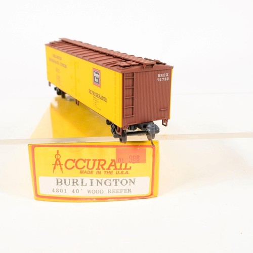 Accurail HO Burlington Route BREX #75792 40' Wood Reefer Kit Built 4801 - Picture 5 of 5