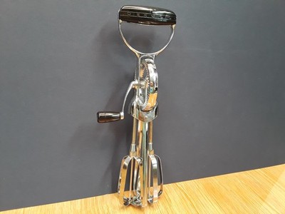 Vintage ECKO Stainless Manuel Hand Mixer Egg Beater Baking Kitchen