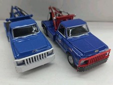 2 CHEVY Tow TRUCKs Greenlight 1969 Chevrolet C-30 Pickup 1972 4x4 Wreckers