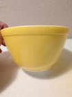 Vintage Pyrex Primary Yellow 401 Small Nesting Mixing Bowl 1.5pt Glass Oven Ware