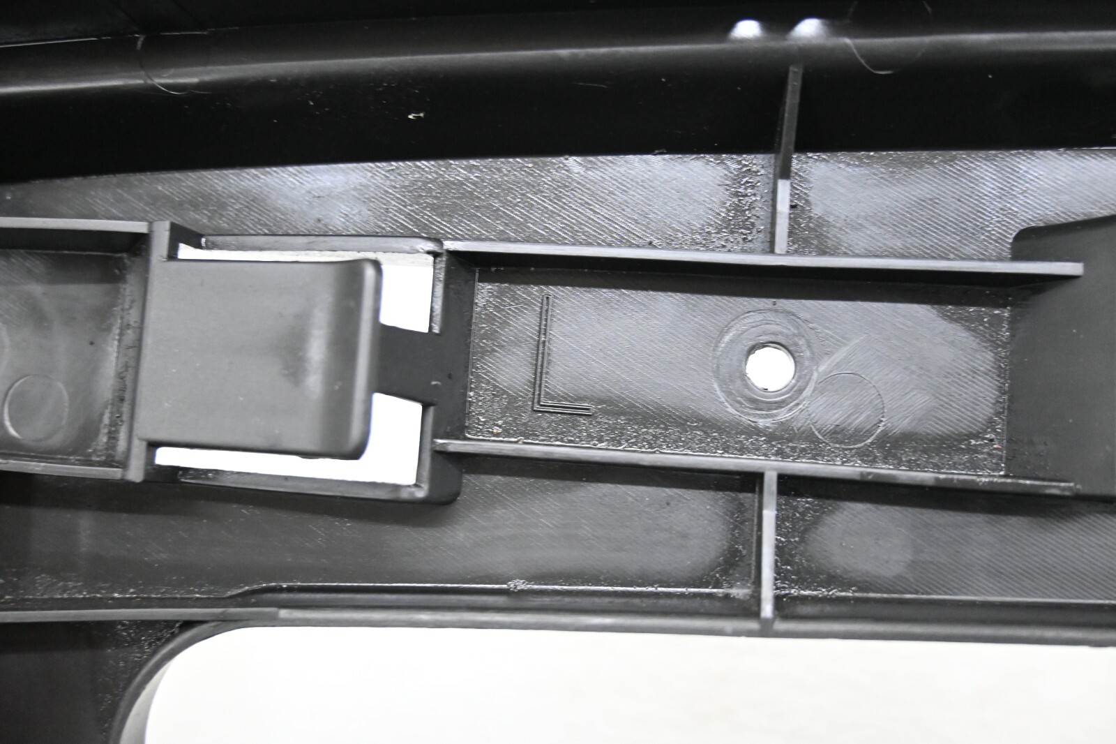 ⭐ 06-12 Bentley Continental Rear Left Bumper Guide Bracket Mount Support Oem