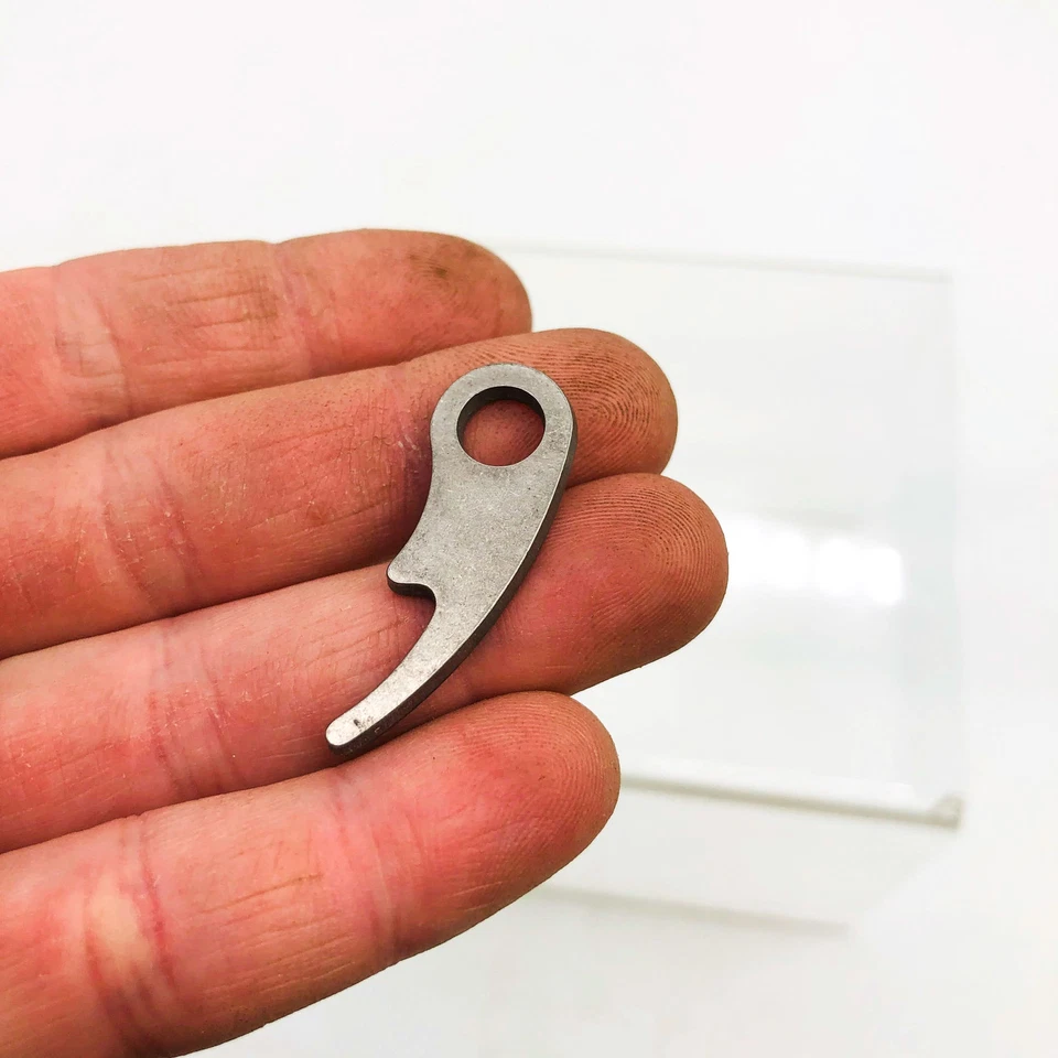 Trinquete de arranque para motosierra Tanaka 78800601203 OEM NOS reemplazado a 6693297 Foto 3 de 4