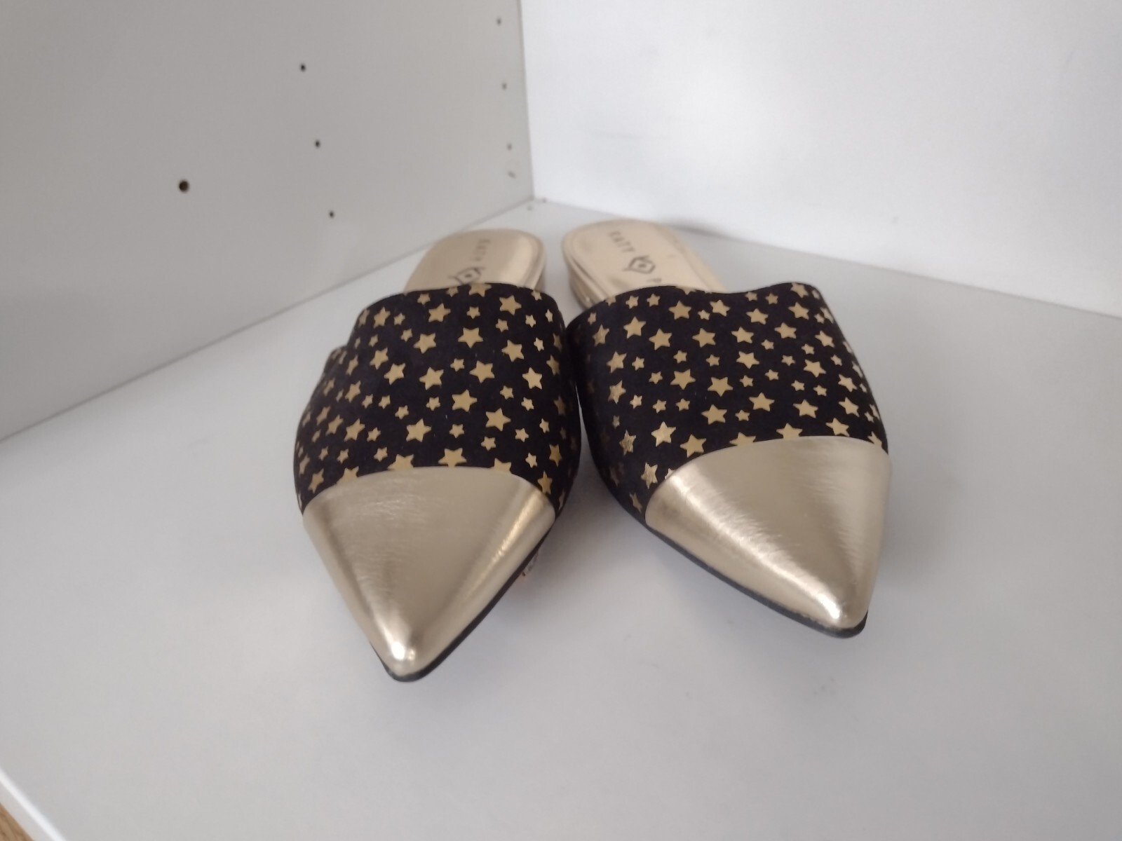 PANTOFOLA D’ORO Katy Perry celestial star print mule gold bl pointed toe flats size 9.5
