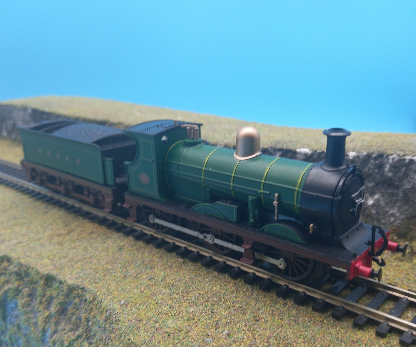 OO Gauge 176 Scale SECR Wainwright C Class Steam Loco eBay