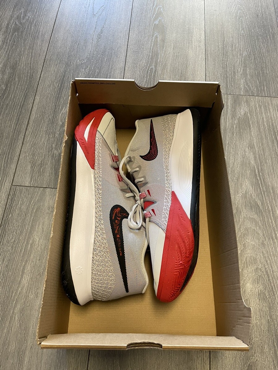 RARE Nike Kyrie Flytrap 6 Low Mens Basketball Shoes Grey Red  display picture 1