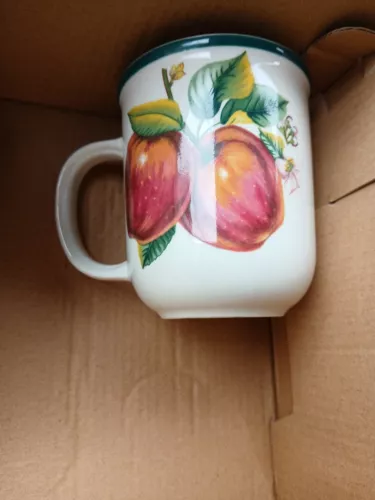 Apple Mug (s) 10 oz. China Pearl Casuals Stoneware Red Green White Brown !