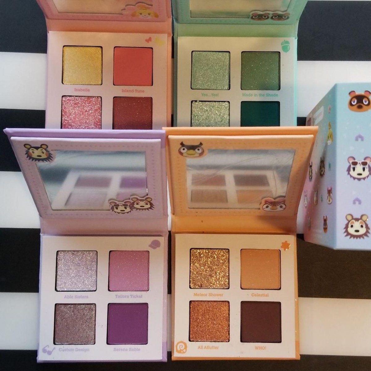 ★あつまれどうぶつの森 あつ森 Colourpopコラボ アイシャドウ限定セット Colourpop x Animal Crossing: New Horizons Eyeshadow Palette 4 set