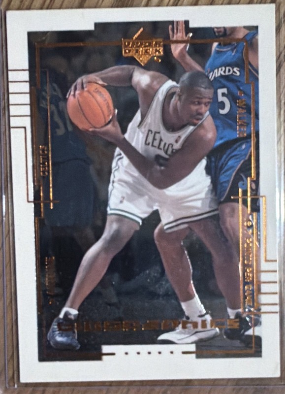 Upper Deck 1999-00 Antoine Walker Biographics Insert #B3 Boston Celtics Card