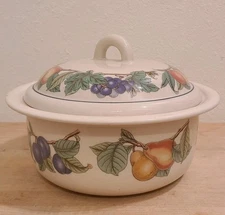 Epoch Wholesome 2 Quart Round Casserole Dish With Lid Noritake Fruit Bowl