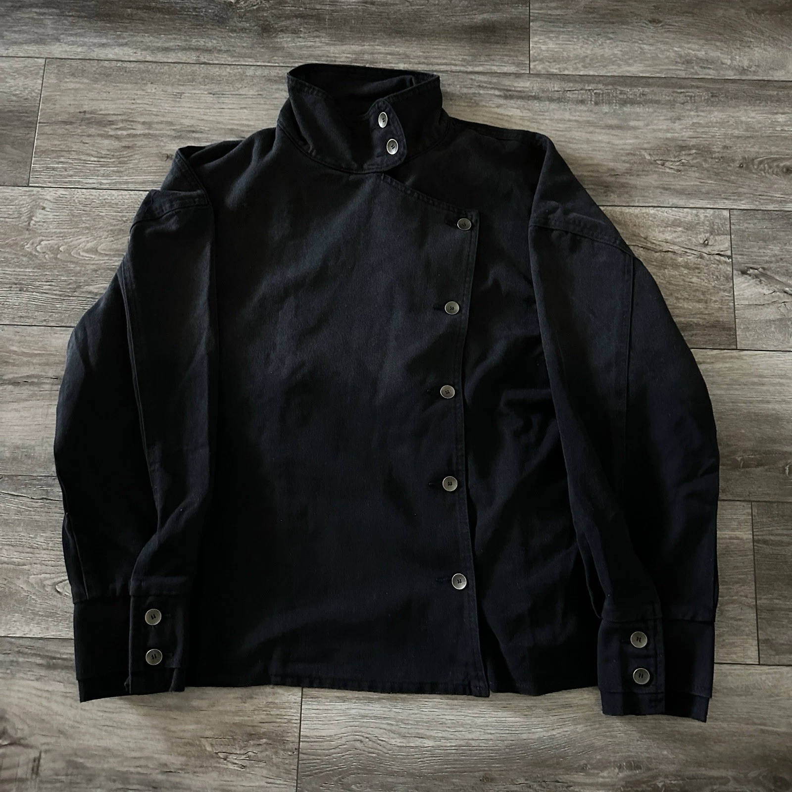90s Style Vintage Denim Jacket - product detail image 5