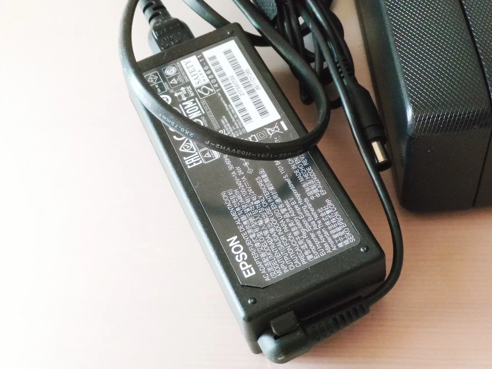 Epson Workforce WF-100W Portable Mobile A4 Inkjet Printer Black - Image 2 of 4