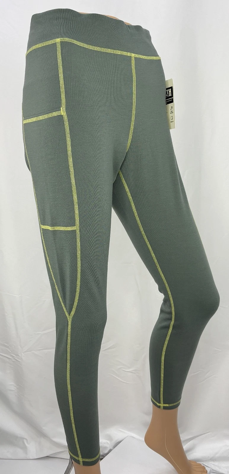 Duluth Trading Company Women's Wickerino Wool Base Layer Legging SMALL Green NWT