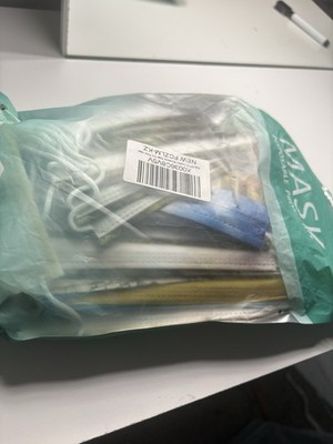 MASI Disposable Protective Gown for Medical Laboratory Use FCZLM-KZ