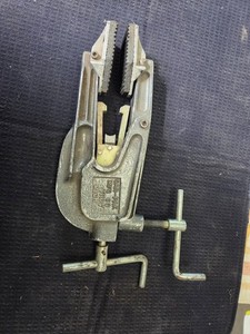 windshield repair tools used