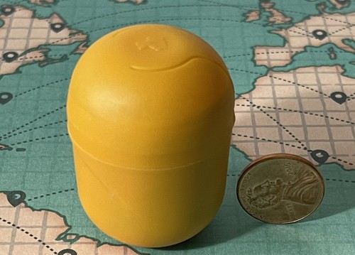 2016 Magic Kinder Eggs Minion Figure