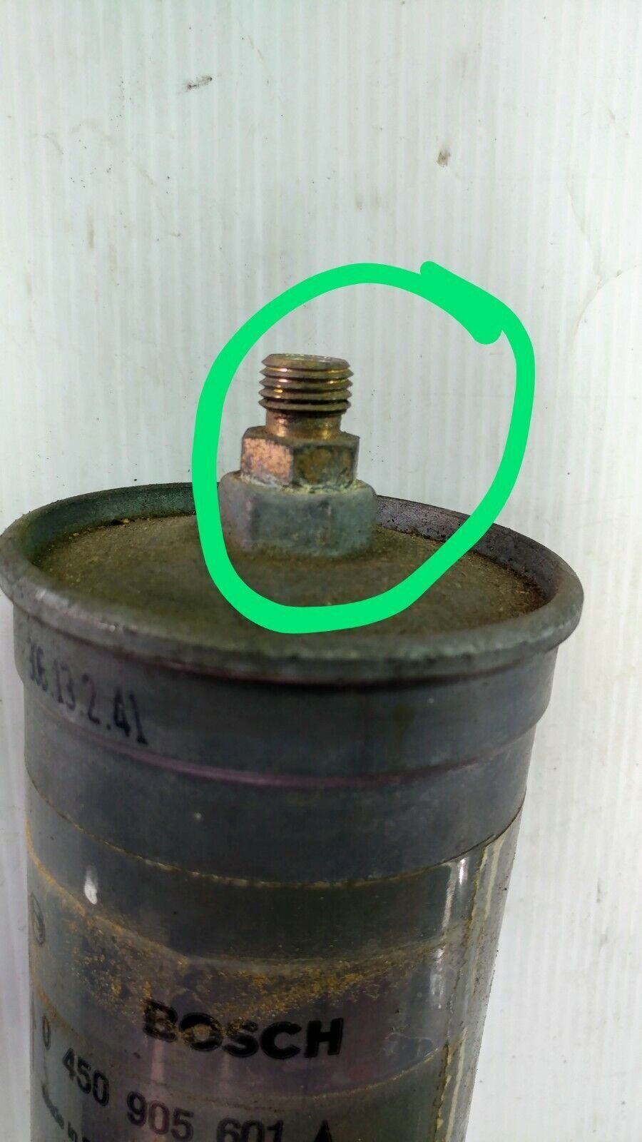 FERRARI 348 PARTS M0089337  ENGINE FUEL FILTER UPPER OUTLET FITTING 109717
