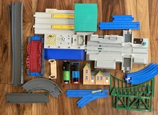 Lot of 21 Thomas the Tank Engine and Friends Trains Track Pieces TOMY Vtg READ