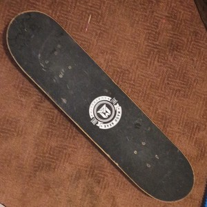 MAD GEAR Complete Skateboard Astronaut Space Graphic Black/Multicolor