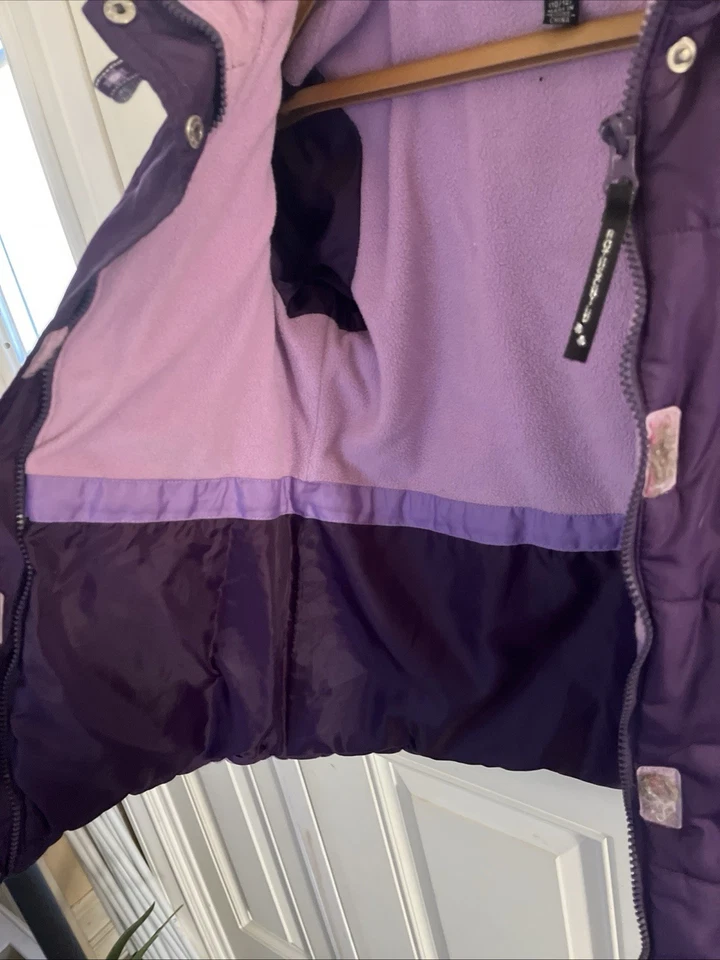 Abrigo de invierno infantil marca Rothschild. Le falta la capucha talla M 10-12  Foto 3 de 4