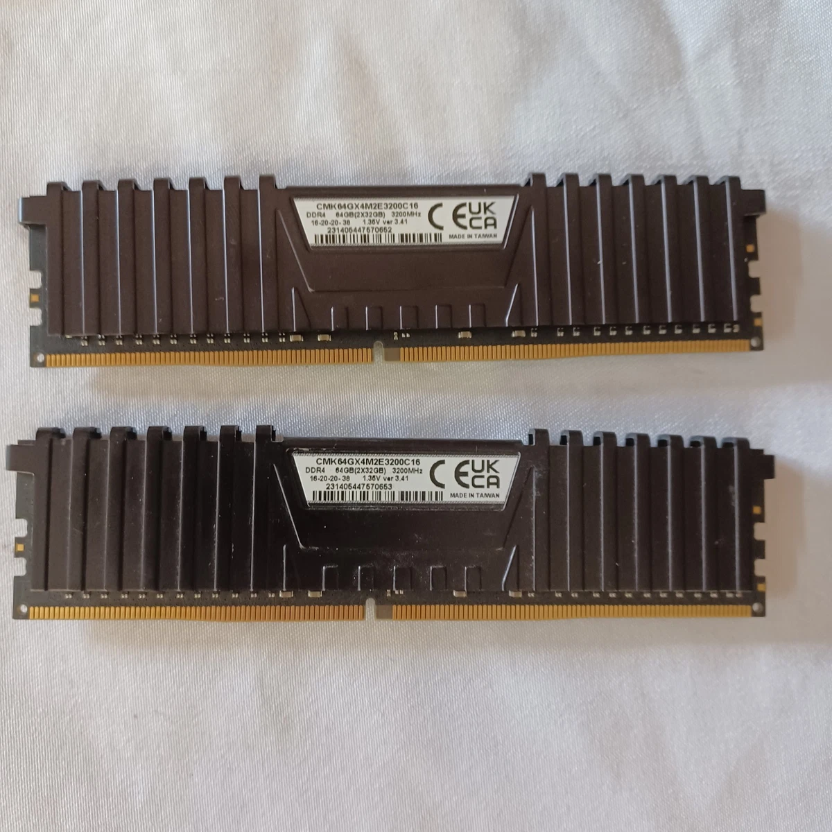 CORSAIR VENGEANCE LPX 64GB DDR4 3200 CORSAIR Vengeance LPX 64GB (2
