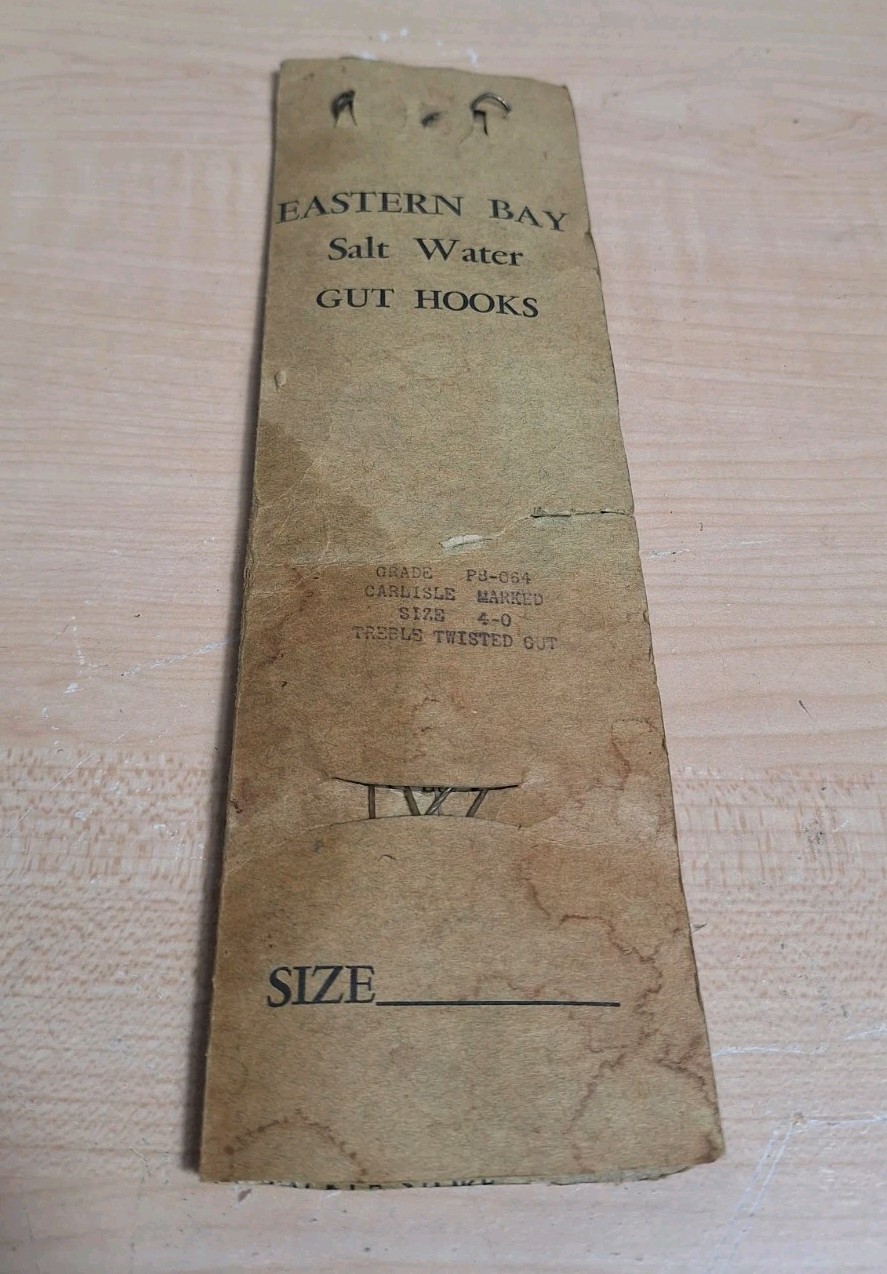 Vintage Salt Water Gut Hooks Eastern Bay Metal Fishing Lure Tackle Equipment 