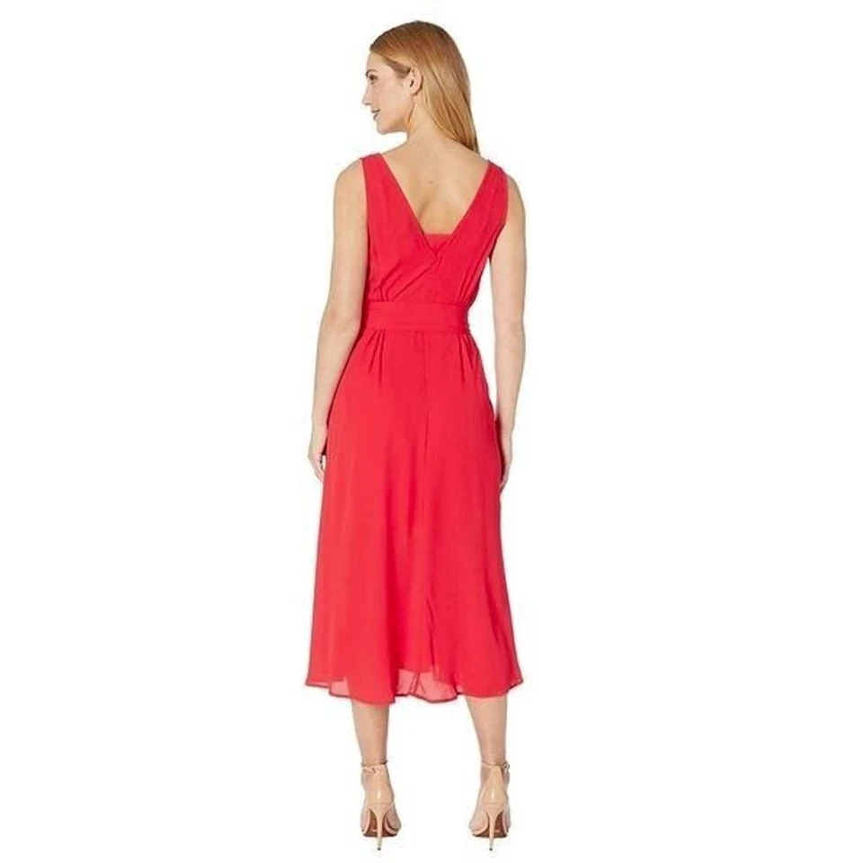 Maxi vestido para mujer Bobeau Riley plisado con cuello en V en rojo aurora mediano precio de venta sugerido por el fabricante 88 USD Foto 4 de 4