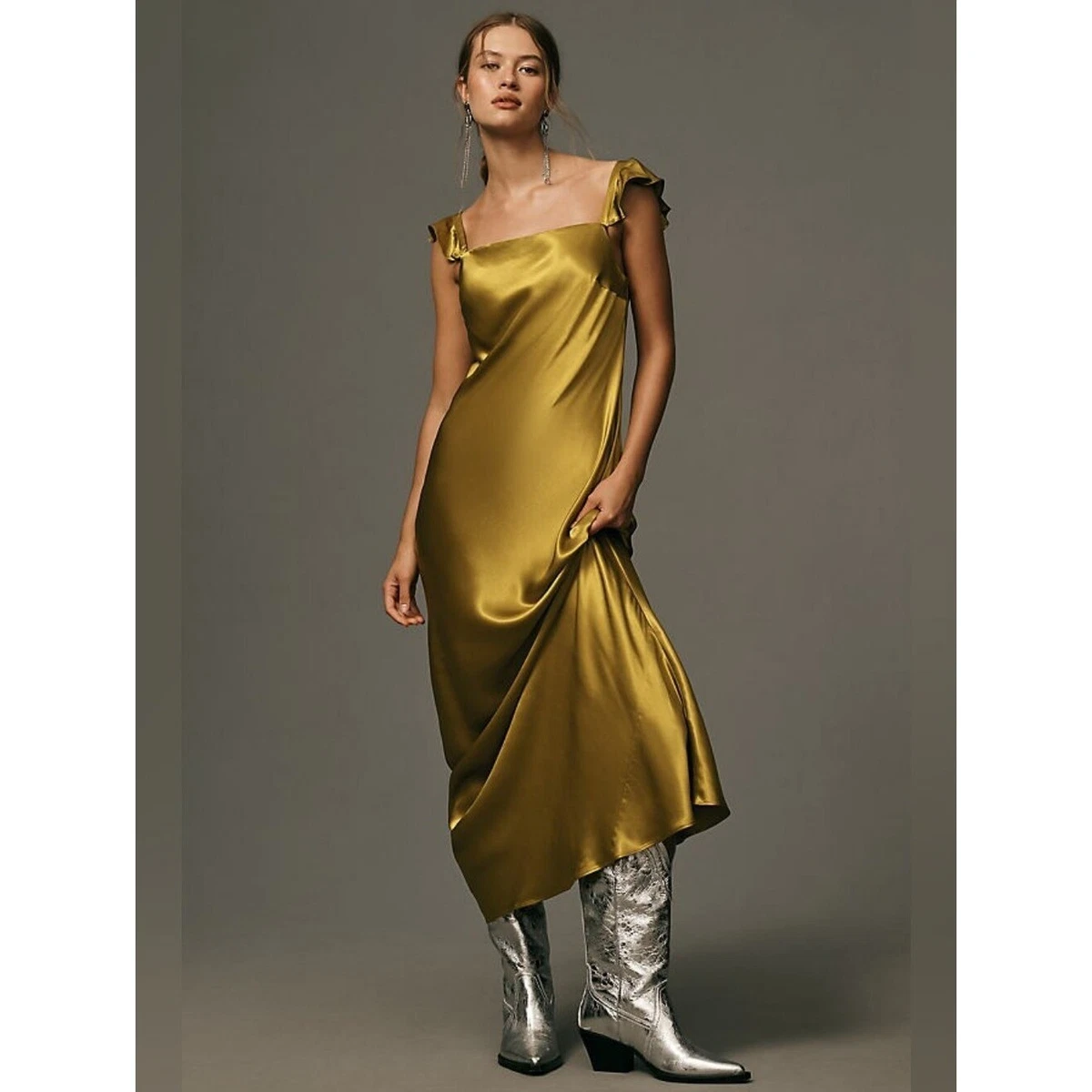 anthropologie gold dress Large Womens Yellow Maxi Halter Neck Chiffon Belted while a high cowl neck lends an elegant finishing touch. Anthropologie Medallion Maxi Dress by