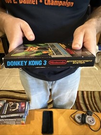 Donkey Kong 3 NES CIB Great Condition Early Print 5 Screw Hangtab Box NON REV A