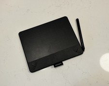 Wacom Black Small Intuos Art Pen and Touch Tablet CTH-490 EUC
