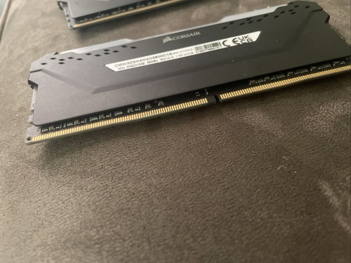 Corsair Vengeance RGB Pro 32GB (2 x 16GB) DDR4 DRAM 3600MHz C18 Memory Kit - Afbeelding 4 van 5